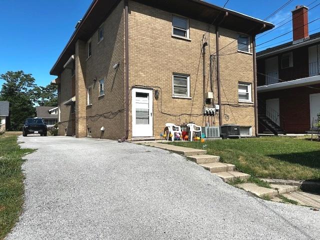18233 Burnham Ave, Lansing, IL 60438 - photo 15