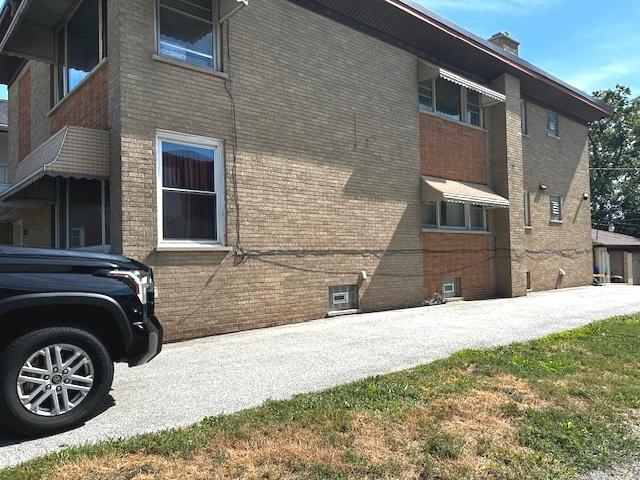 18233 Burnham Ave, Lansing, IL 60438 - photo 3
