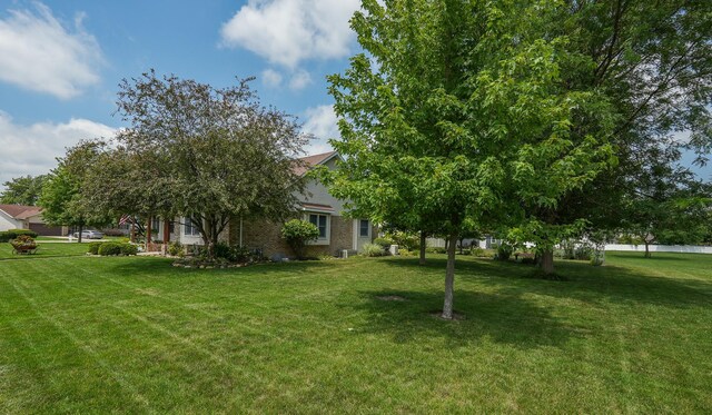 693 Hesburgh Dr, Manteno, IL 60950 - photo 46