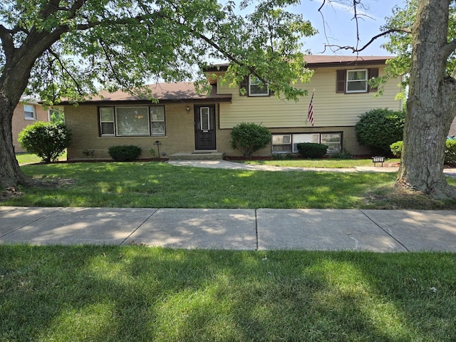 7121 W 82nd St, Burbank, IL 60458 - photo 2