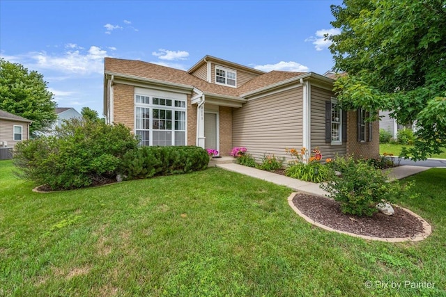 2113 Preswick Ln, Woodstock, IL 60098 - photo 1