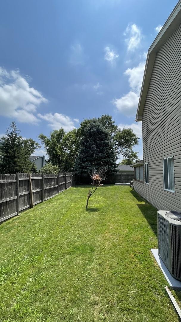 2929 Diane Dr, Aurora, IL 60504 - photo 19