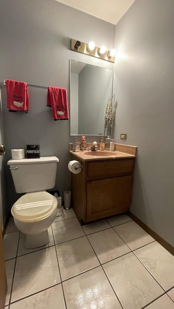 2929 Diane Dr, Aurora, IL 60504 - photo 8