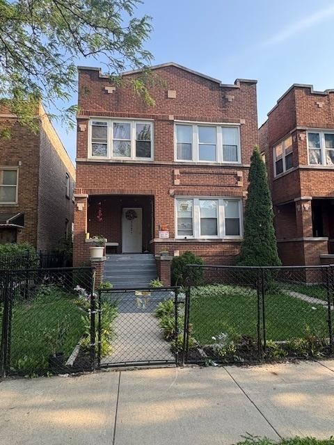 5521 W Potomac Ave, Chicago, IL 60651 - photo 1