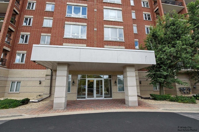 5555 N Cumberland Ave Unit 410, Chicago, IL 60656 - photo 1