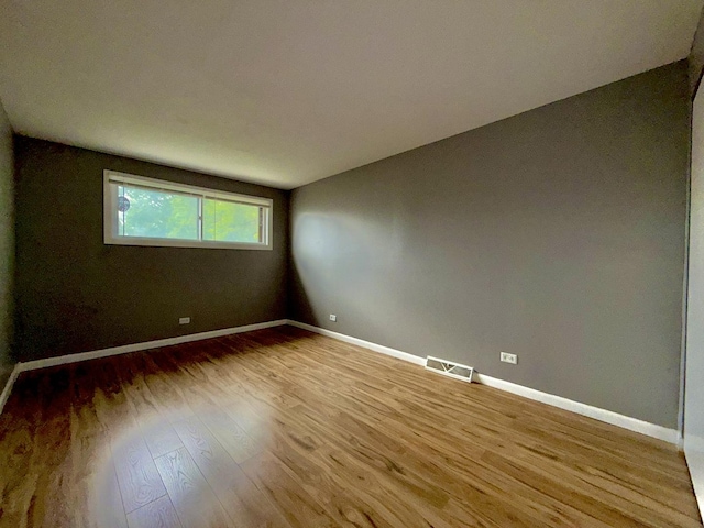 9117 Barberry Ln, Des Plaines, IL 60016 - photo 10