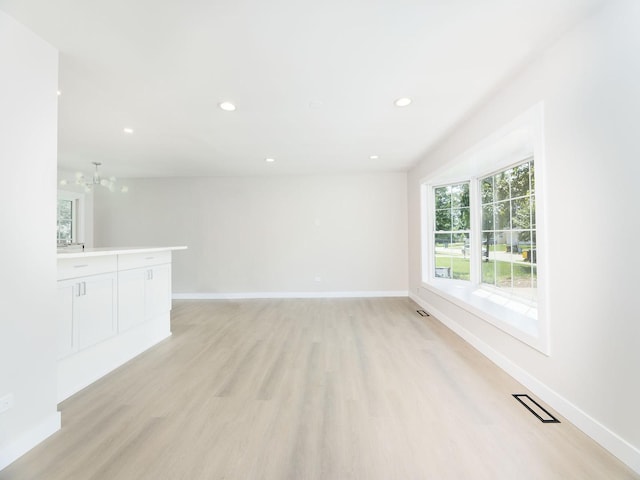 261 Arrowhead Trl, Carol Stream, IL 60188 - photo 7
