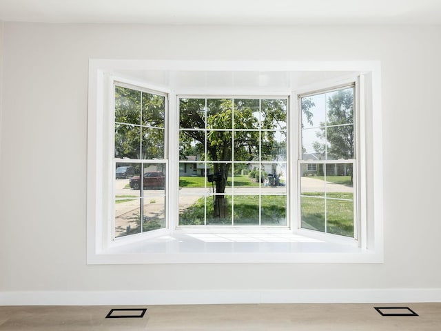 261 Arrowhead Trl, Carol Stream, IL 60188 - photo 8