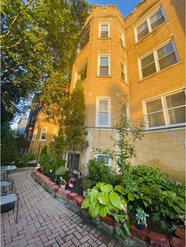2219 W Highland Ave Unit 2N, Chicago, IL 60133 - photo 3