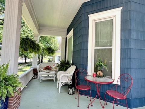 606 N Center St, Clinton, IL 61727 - photo 3