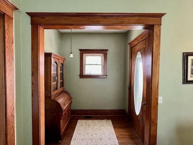 606 N Center St, Clinton, IL 61727 - photo 5