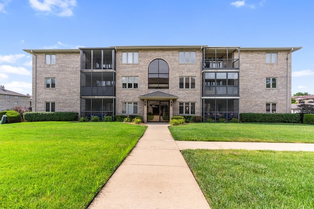 13919 W Leamington Dr Unit 806, Crestwood, IL 60418 - photo 1