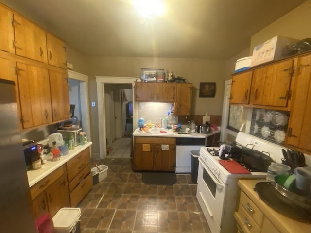 112 12th St, Rockford, IL 61104 - photo 2