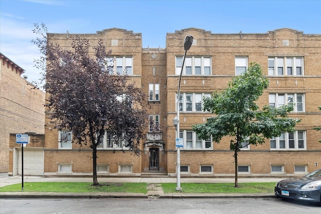 7431 N Hoyne Ave Unit G, Chicago, IL 60645 - photo 2