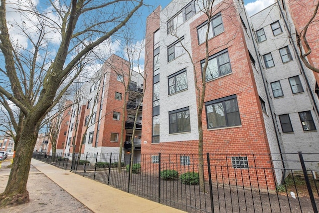 2317 W Wolfram St Unit 211, Chicago, IL 60618 - photo 2