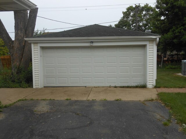 123 Fairlane Dr, Joliet, IL 60435 - photo 4