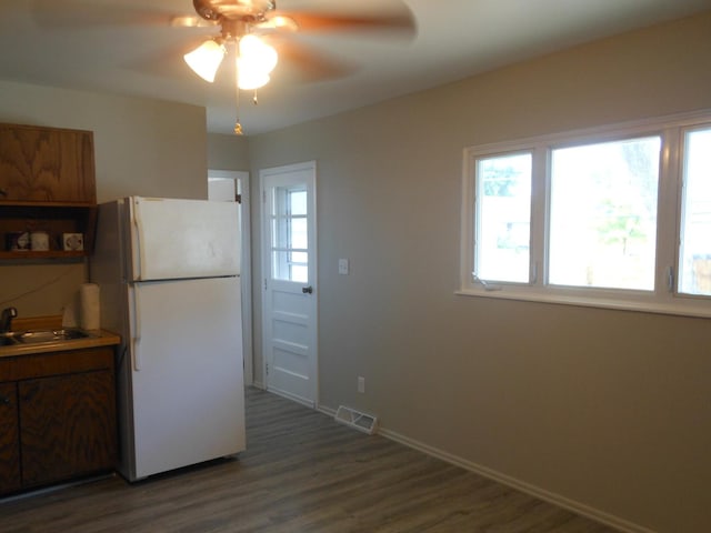 123 Fairlane Dr, Joliet, IL 60435 - photo 9
