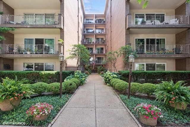 407 Ashland Ave Unit 3F, River Forest, IL 60305 - photo 1