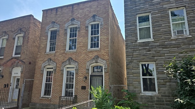 2911 W Walnut St, Chicago, IL 60612 - photo 2
