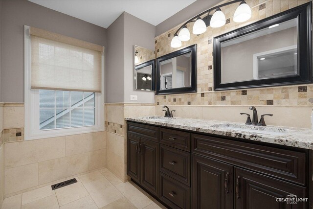 1471 Canter Ln, Bartlett, IL 60103 - photo 24