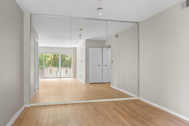 2046 Saint Johns Ave Unit 2E, Highland Park, IL 60035 - photo 14