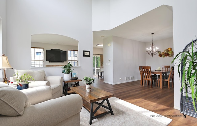611 S Jade Ln, Round Lake, IL 60073 - photo 3