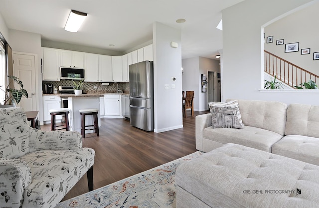 611 S Jade Ln, Round Lake, IL 60073 - photo 9