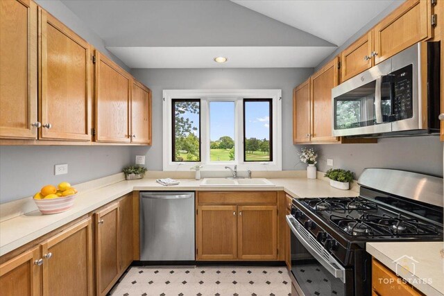301 University Ln Unit A, Elk Grove Village, IL 60007 - photo 17