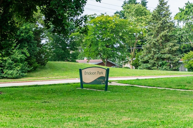 311 Kingswood Dr, North Aurora, IL 60542 - photo 26