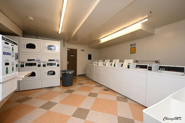 675 Grove Dr Unit 409, Elk Grove Village, IL 60007 - photo 32