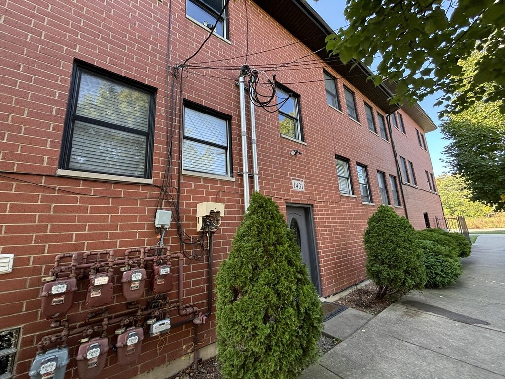 1431 W 108th St Unit C, Chicago, IL 60643 - photo 2
