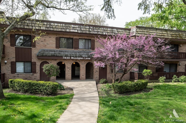 7930 Woodglen Ln Unit 204, Downers Grove, IL 60516 - photo 1