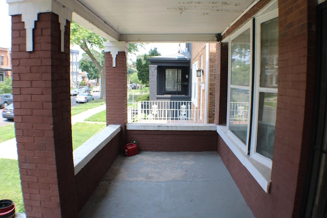 6641 S University Ave, Chicago, IL 60637 - photo 2