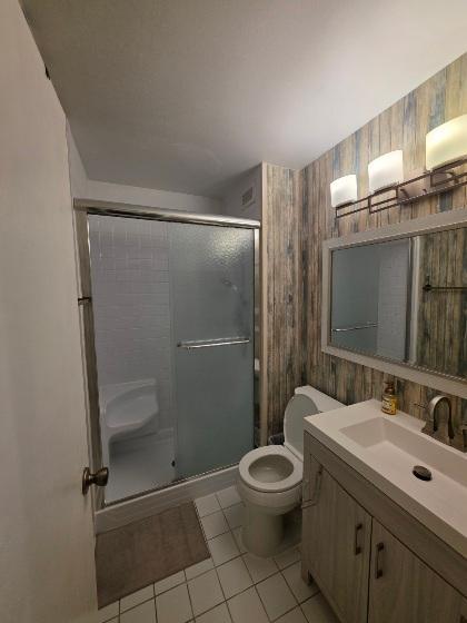 Listing photo 6 - caption unavailable