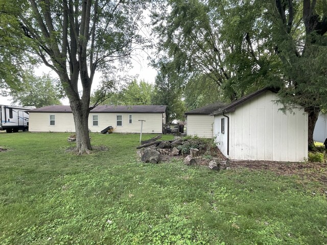 209 E N St, Gardner, IL 60424 - photo 5