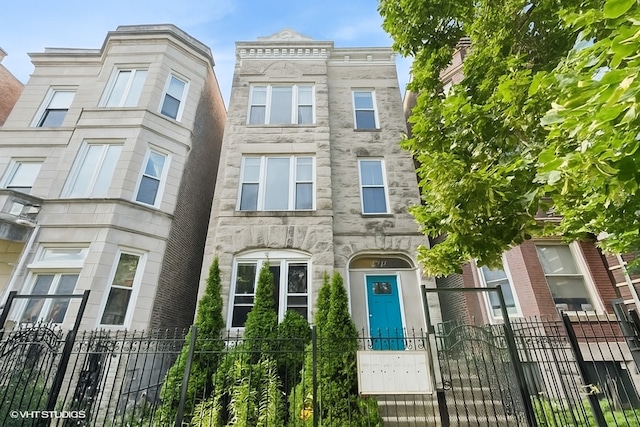 2717 W Evergreen Ave Unit 3N, Chicago, IL 60622 - photo 1
