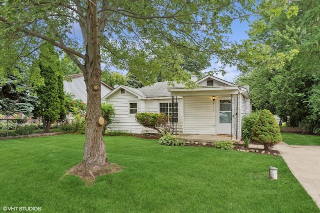 6112 Hillcrest Rd, Cary, IL 60013 - photo 1