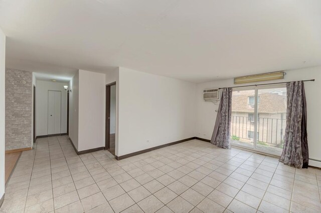 256 Shorewood Dr Unit 2C, Glendale Heights, IL 60139 - photo 3