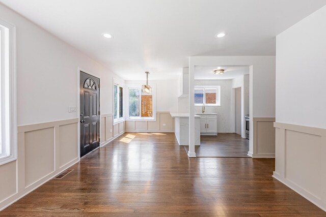 12534 S Racine Ave, Calumet Park, IL 60827 - photo 4
