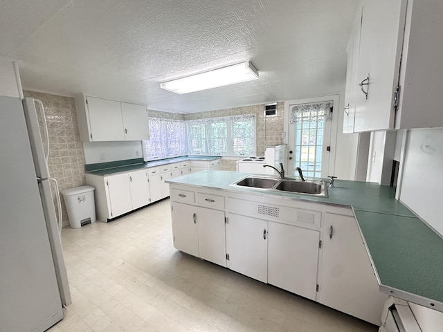 702 W Green St, Farmer City, IL 61842 - photo 3