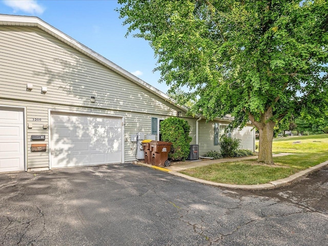 3200 W Carthage Dr Unit 3, Freeport, IL 61032 - photo 32