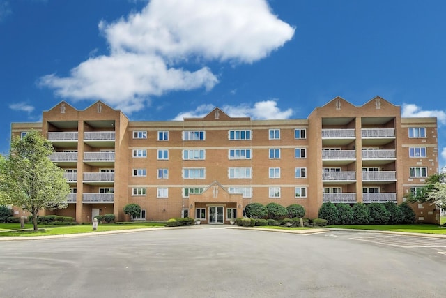 7450 N Waukegan Rd Unit 508, Niles, IL 60714 - photo 1