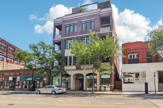 3161 N Halsted St Unit 202, Chicago, IL 60657 - photo 1