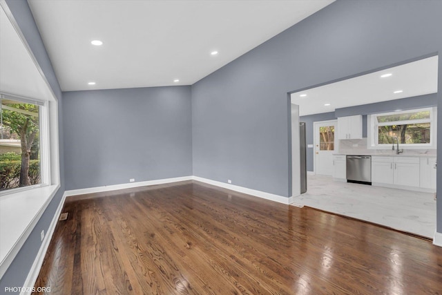 2411 Fontana Dr, Glenview, IL 60025 - photo 20