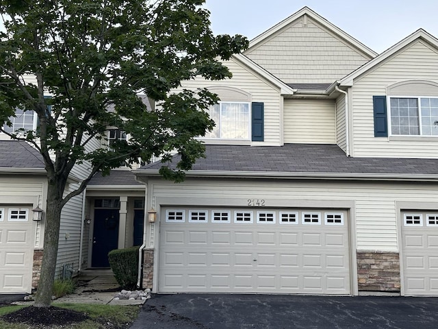 2142 Gallant Fox Cir Unit 1, Montgomery, IL 60538 - photo 1