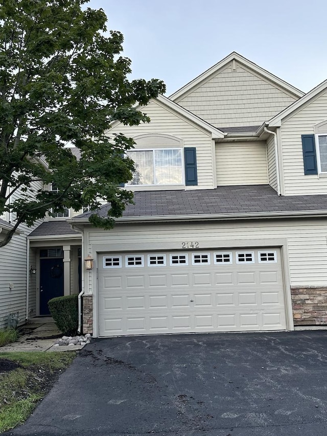 2142 Gallant Fox Cir Unit 1, Montgomery, IL 60538 - photo 2