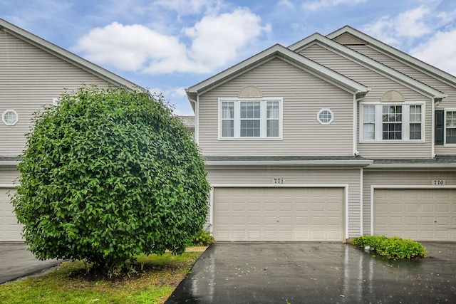 772 Panorama Ct, Aurora, IL 60502 - photo 1