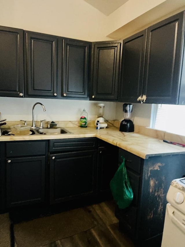 3513 W Beach Ave, Chicago, IL 60651 - photo 5