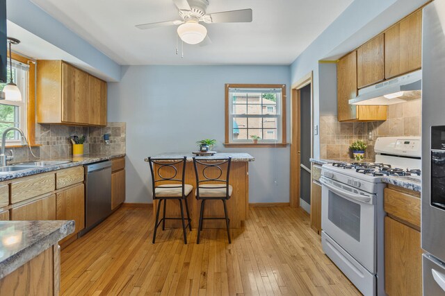 903 W Clark St, Champaign, IL 61821 - photo 12