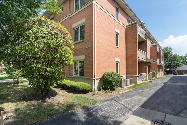 5965 N NW Hwy Unit 302, Chicago, IL 60631 - photo 18